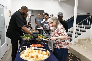 On Wednesday, we hosted our Bounce Back & Bank Better Move Up Meeting✨ 

We were so thrilled to have @fifththirdbank and @republicbank join us to teach about budgeting, money management, and opening checking accounts for those in attendance. 

Our clients were fed dinner served by the best catering: Soul for Real💙 

We are so honored to host these events and are thankful for our partners who make them possible! 

#lexington #moveupmeeting #jubileejobs